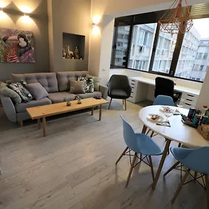 Cozy Novotel Studio - Free Minibar - Quiet & Peace Appartamento Bucarest