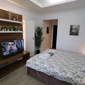 Charming City Center - Free Minibar Appartamento Bucarest